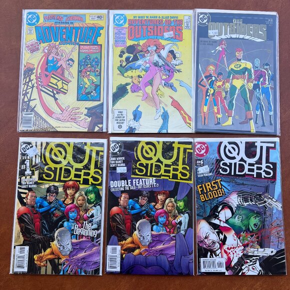Lot of 6 Adventure Comics, Adventures of the Outsiders, The Outsiders DC Comic - Picture 1 of 5